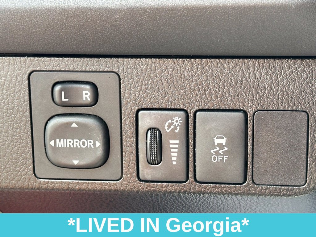 Used 2014 Toyota RAV4 LE FWD image 18