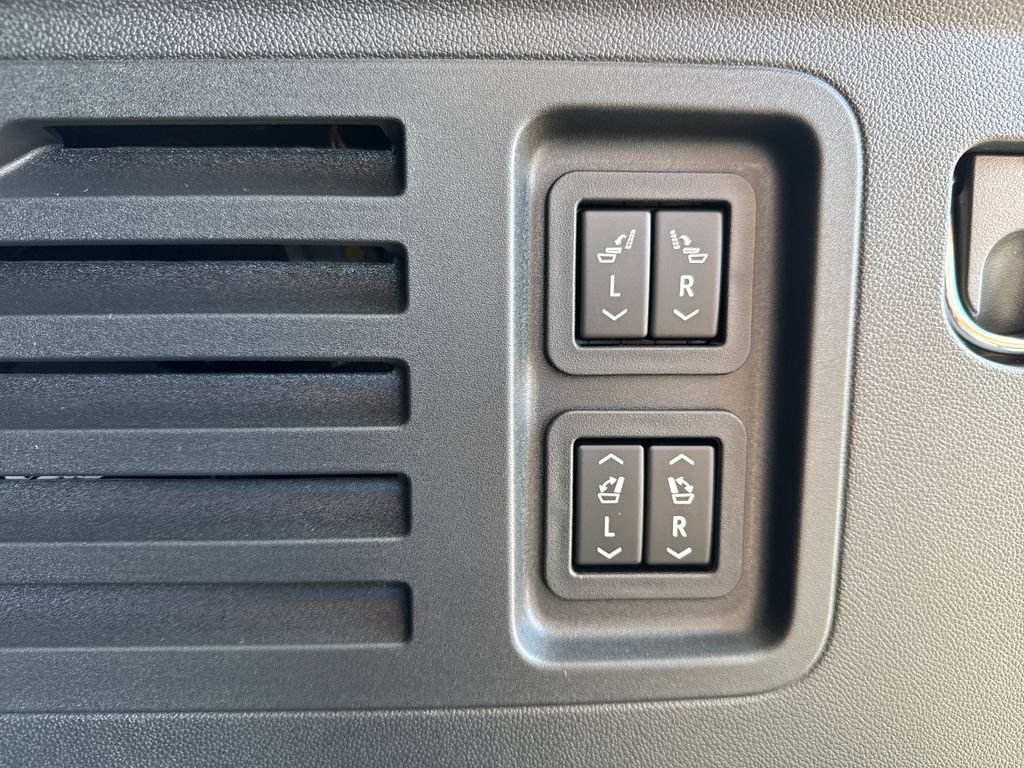 New 2026 Buick Enclave Preferred w/ Power Package AWD/4WD image 41
