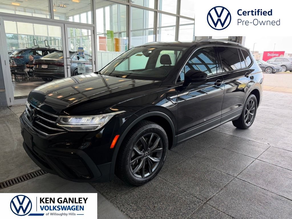 Used 2022 Volkswagen Tiguan SE AWD/4WD image 1