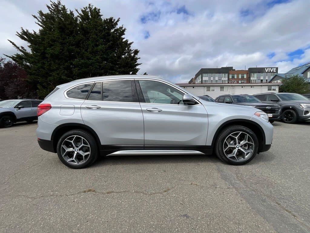 Used 2019 BMW X1 xDrive28i w/ Convenience Package AWD/4WD image 9