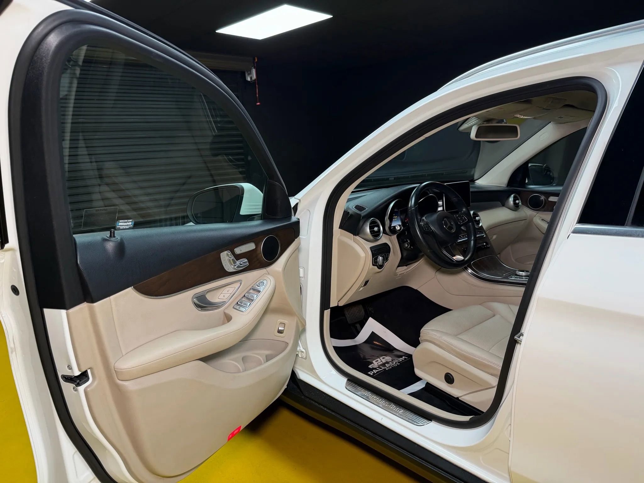 Used 2019 Mercedes-Benz GLC 300 image 33