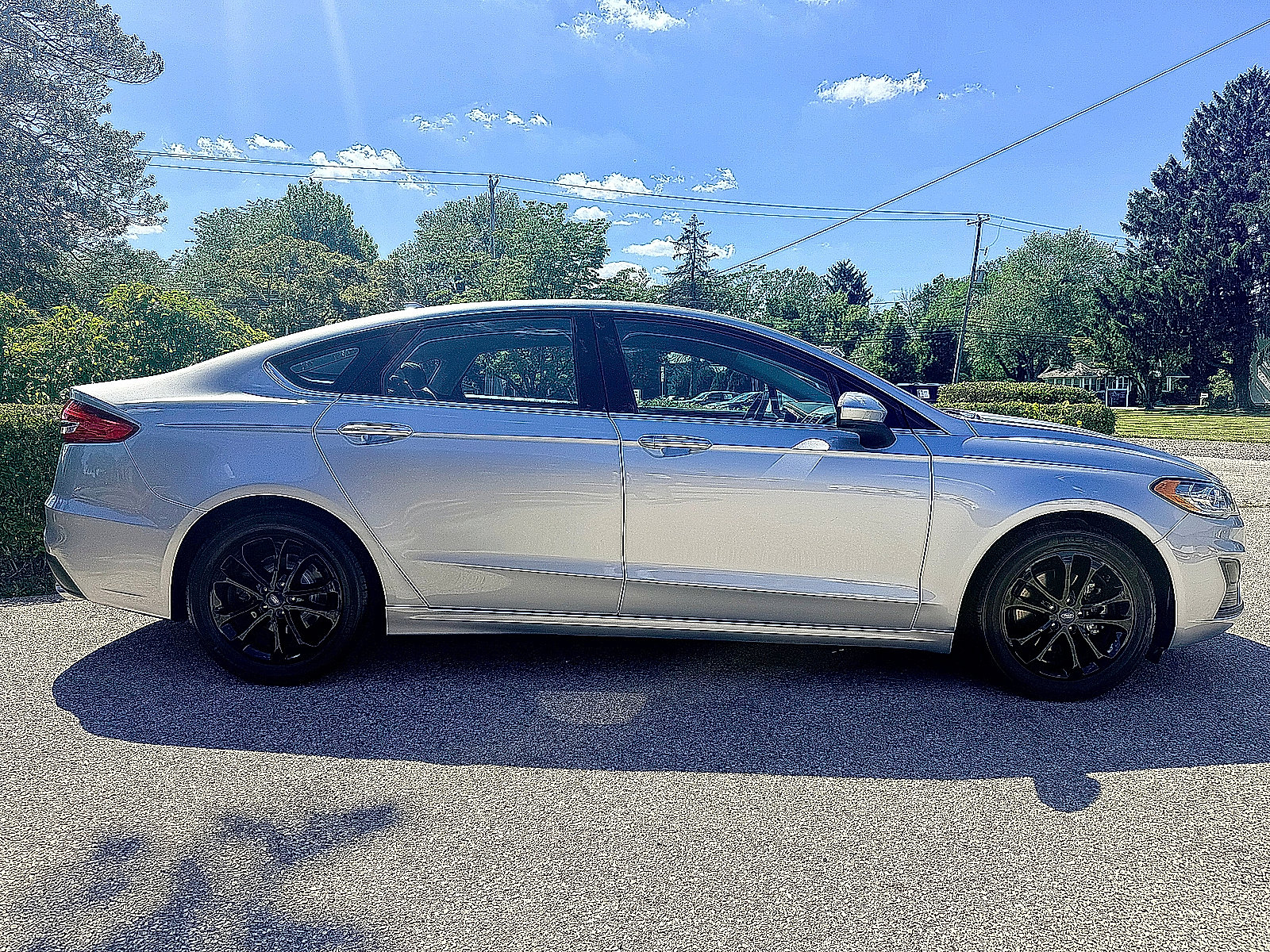 Used 2019 Ford Fusion SE FWD image 3