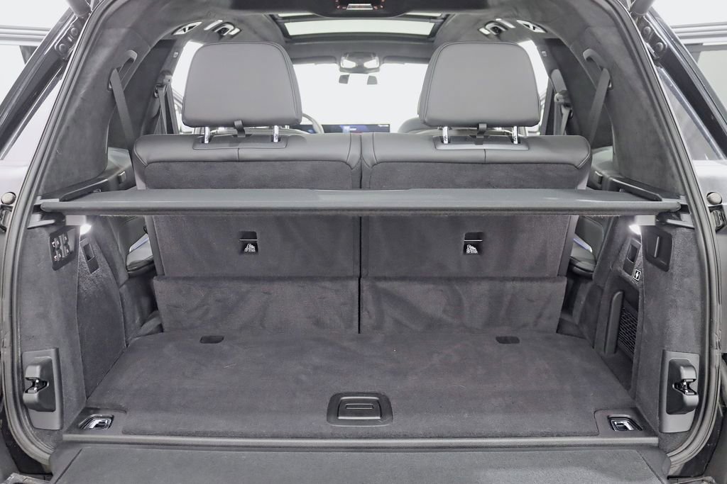 Used 2024 BMW X7 M60i w/ Executive Package image 47