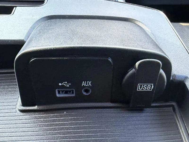 Used 2017 RAM 1500 Laramie w/ Convenience Group AWD/4WD image 37