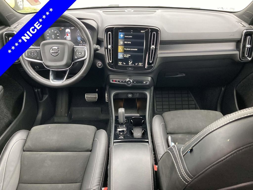 Used 2021 Volvo XC40 T4 R-Design w/ Advanced Package image 14