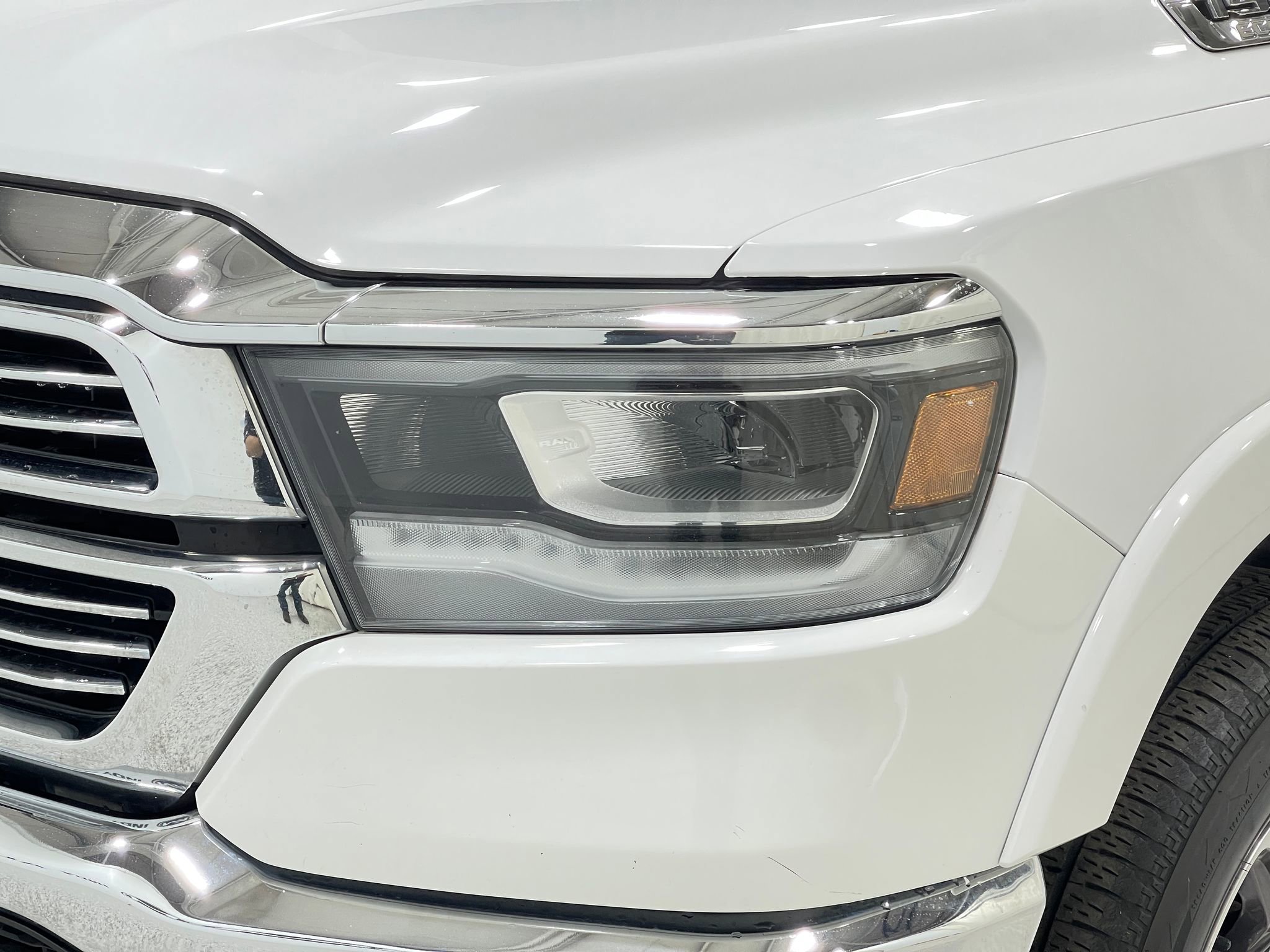Used 2020 RAM 1500 Laramie AWD/4WD image 32