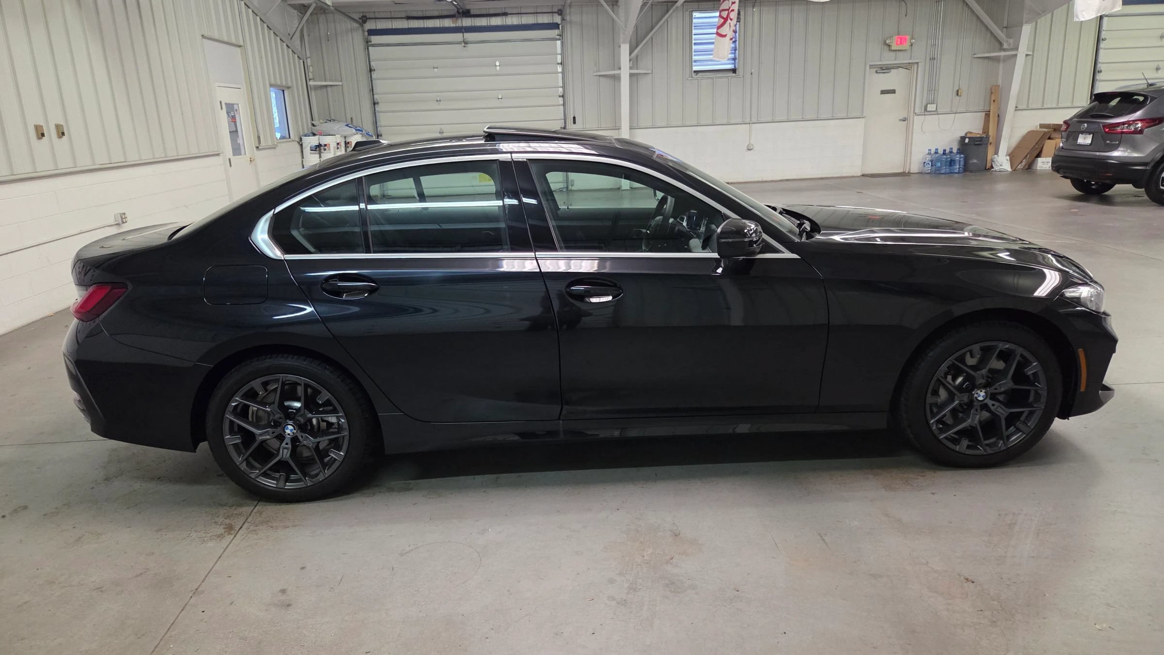 Used 2026 BMW 330i xDrive Sedan AWD/4WD image 9