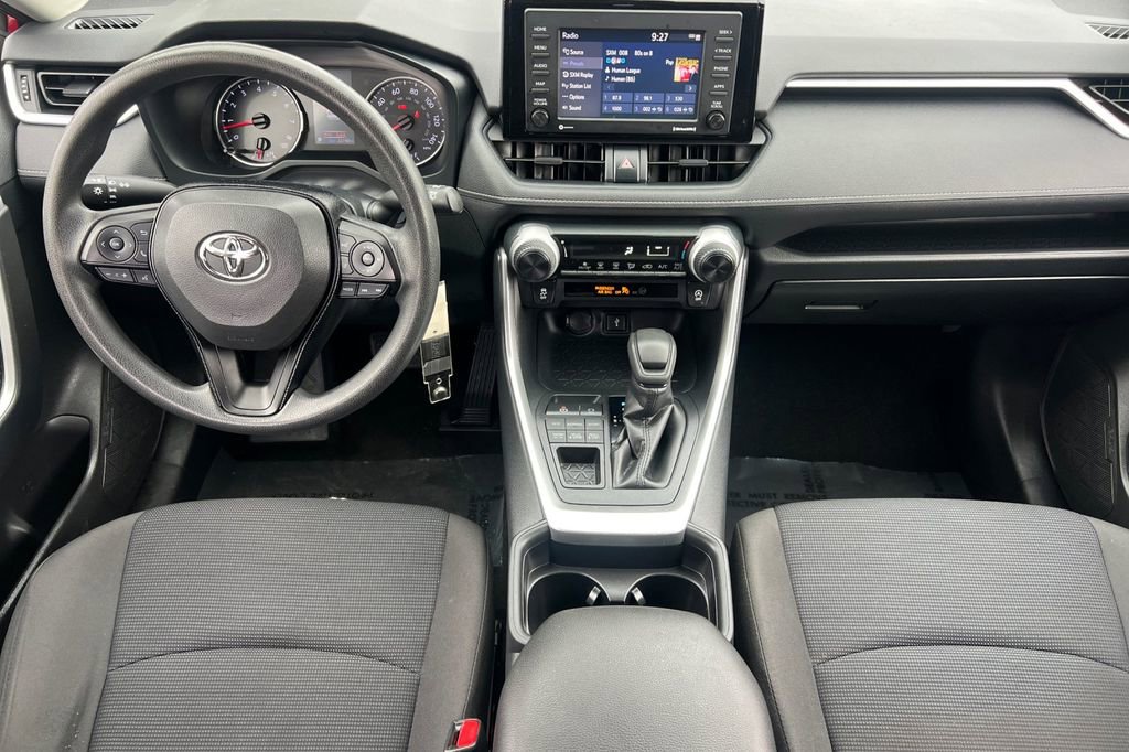 Certified 2021 Toyota RAV4 LE AWD/4WD image 12