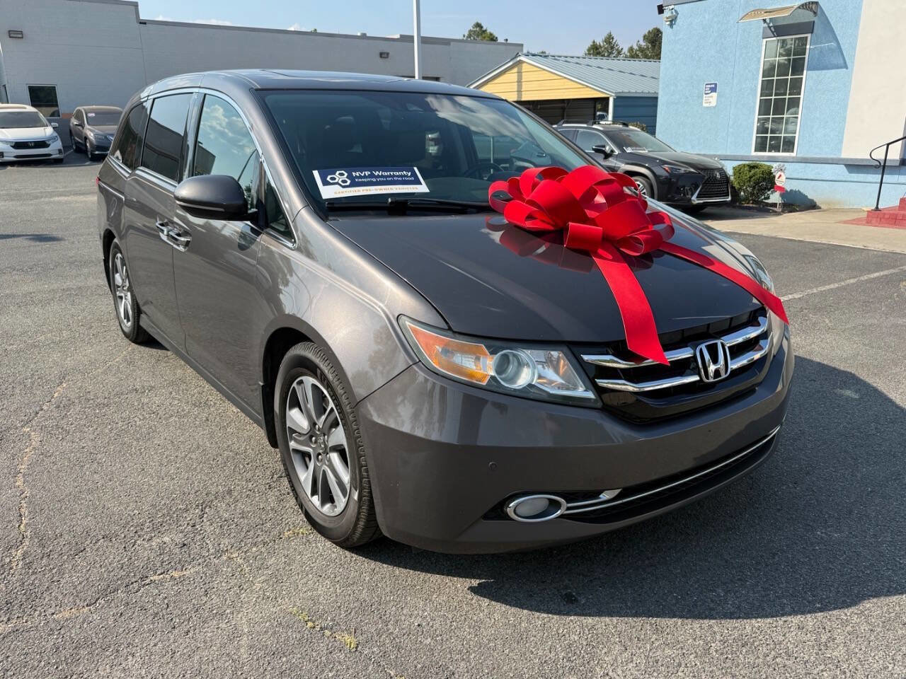 Used 2016 Honda Odyssey Touring Elite image 8