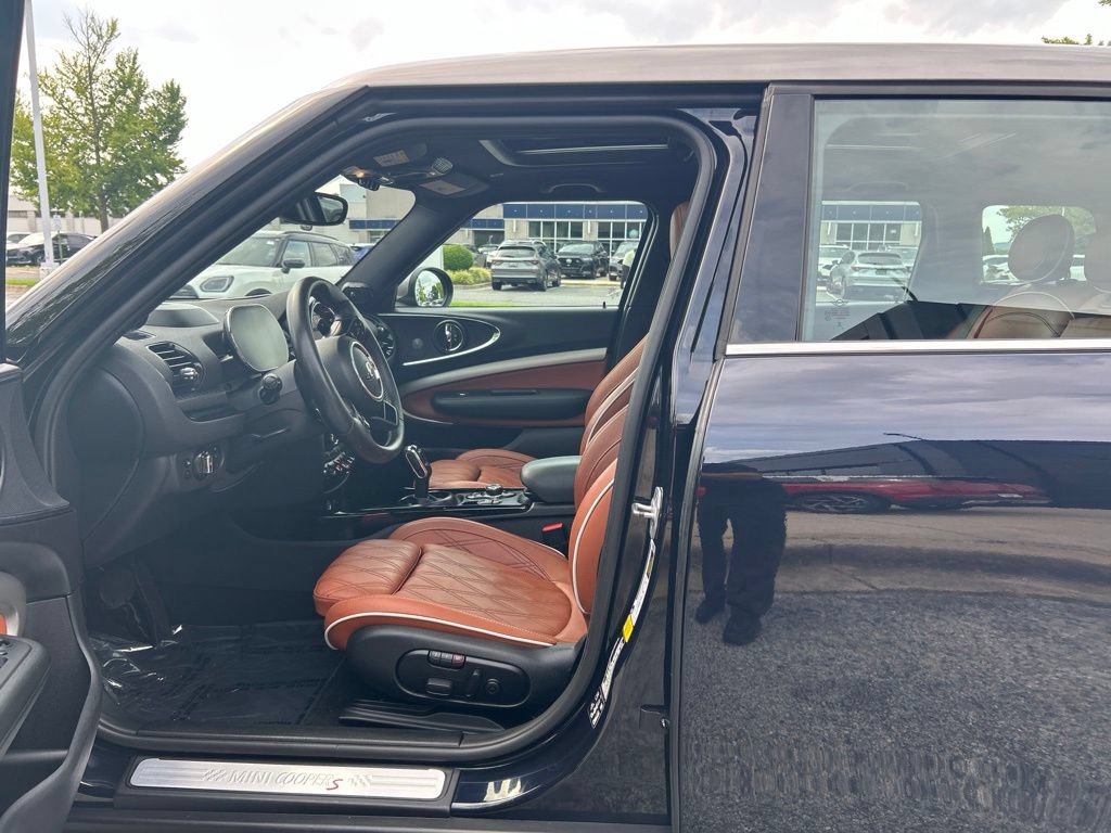 Certified 2024 MINI Cooper Clubman S AWD/4WD image 17