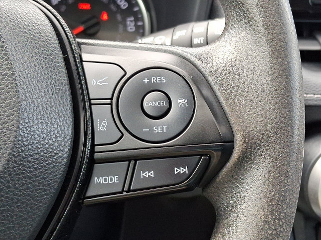 Used 2021 Toyota RAV4 XLE w/ Convenience Package AWD/4WD image 24