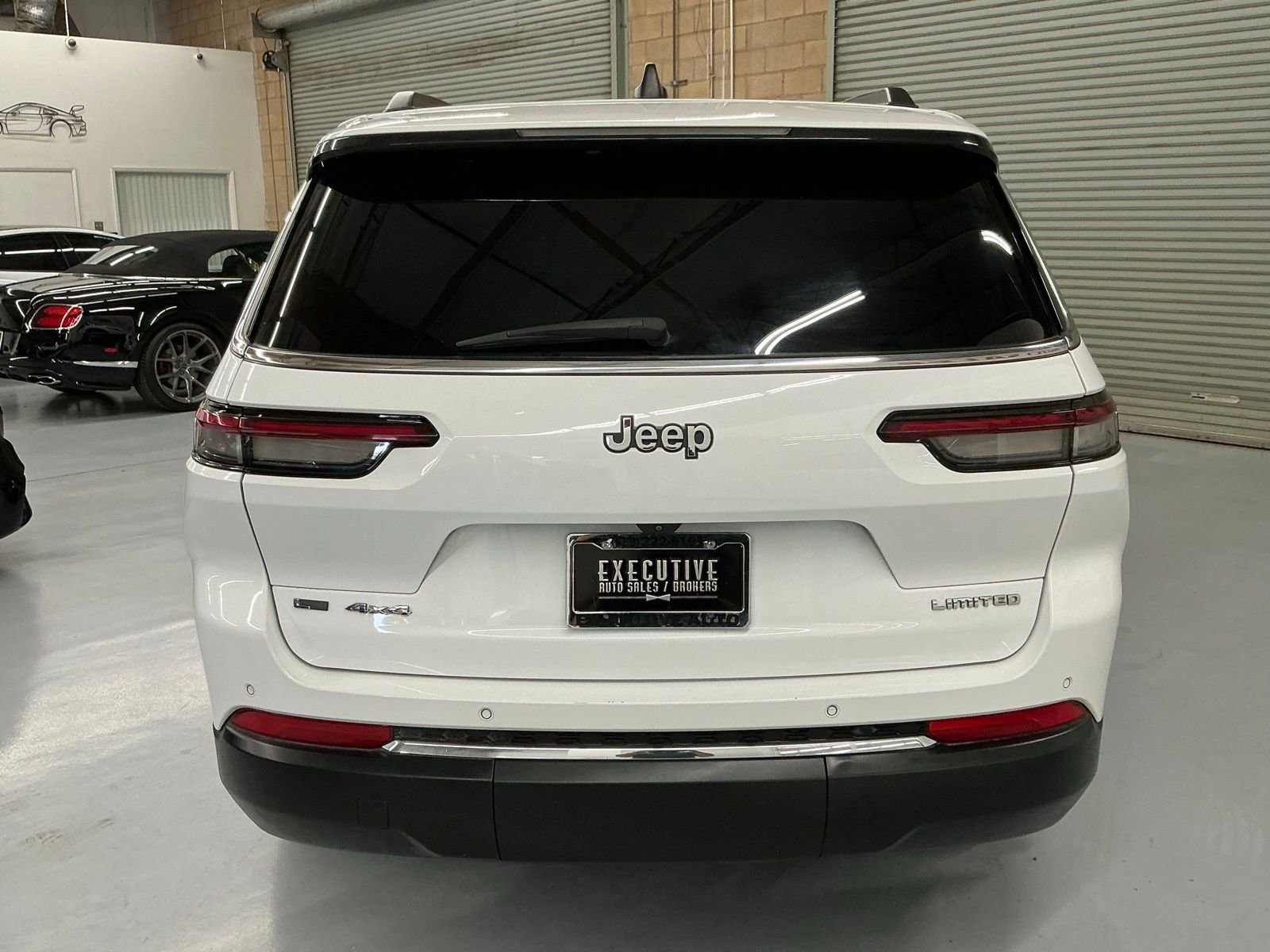 Used 2021 Jeep Grand Cherokee L Limited w/ MOPAR Finishing Package image 6