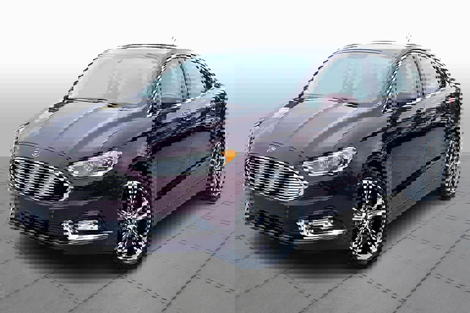 Used 2017 Ford Fusion Titanium image 1