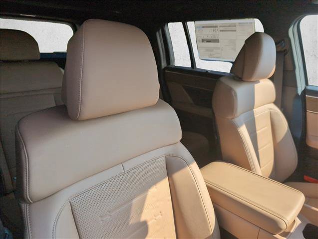 New 2027 Hyundai Santa Fe Limited FWD image 29