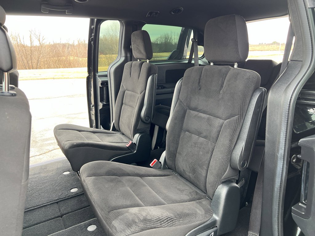 Used 2020 Dodge Grand Caravan SE image 33