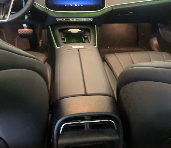 Used 2024 Mercedes-Benz E 350 4MATIC Sedan image 9