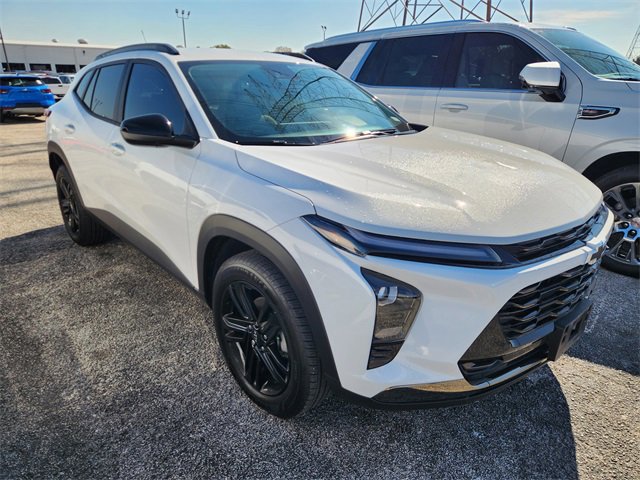 Used 2025 Chevrolet Trax ACTIV w/ Driver Confidence Package