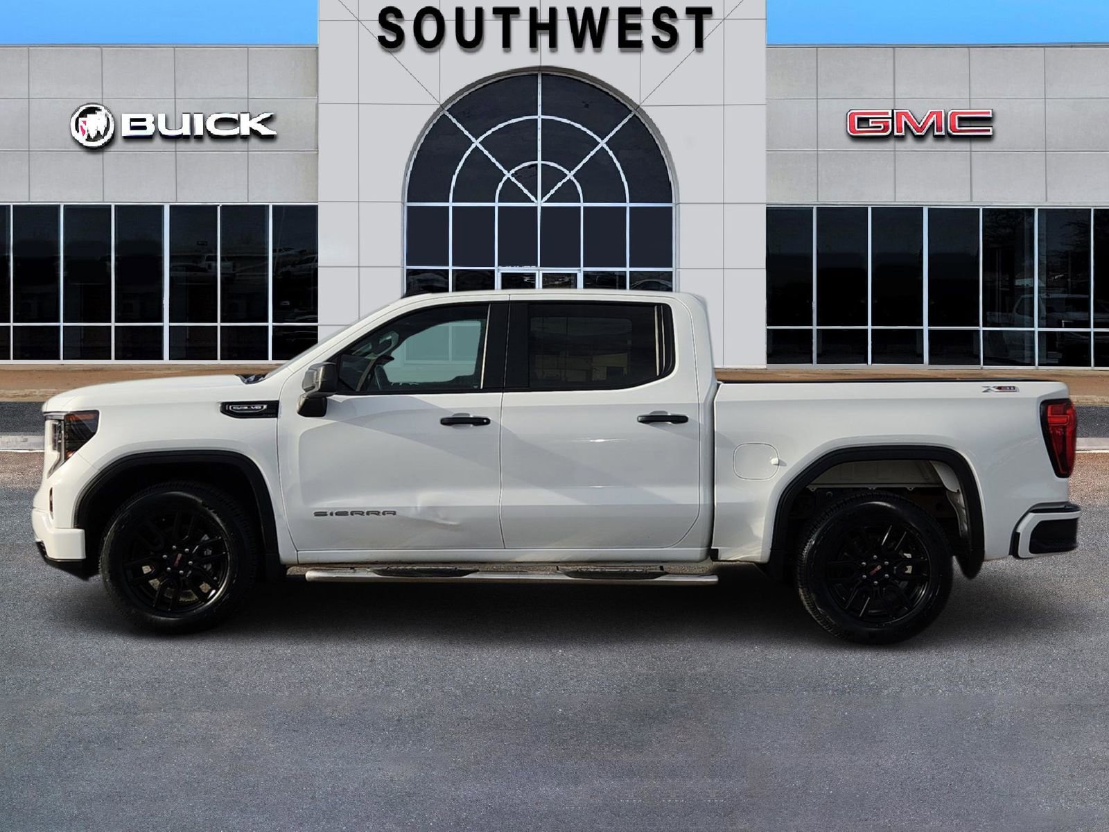 Used 2023 GMC Sierra 1500 Pro w/ Graphite Edition image 3