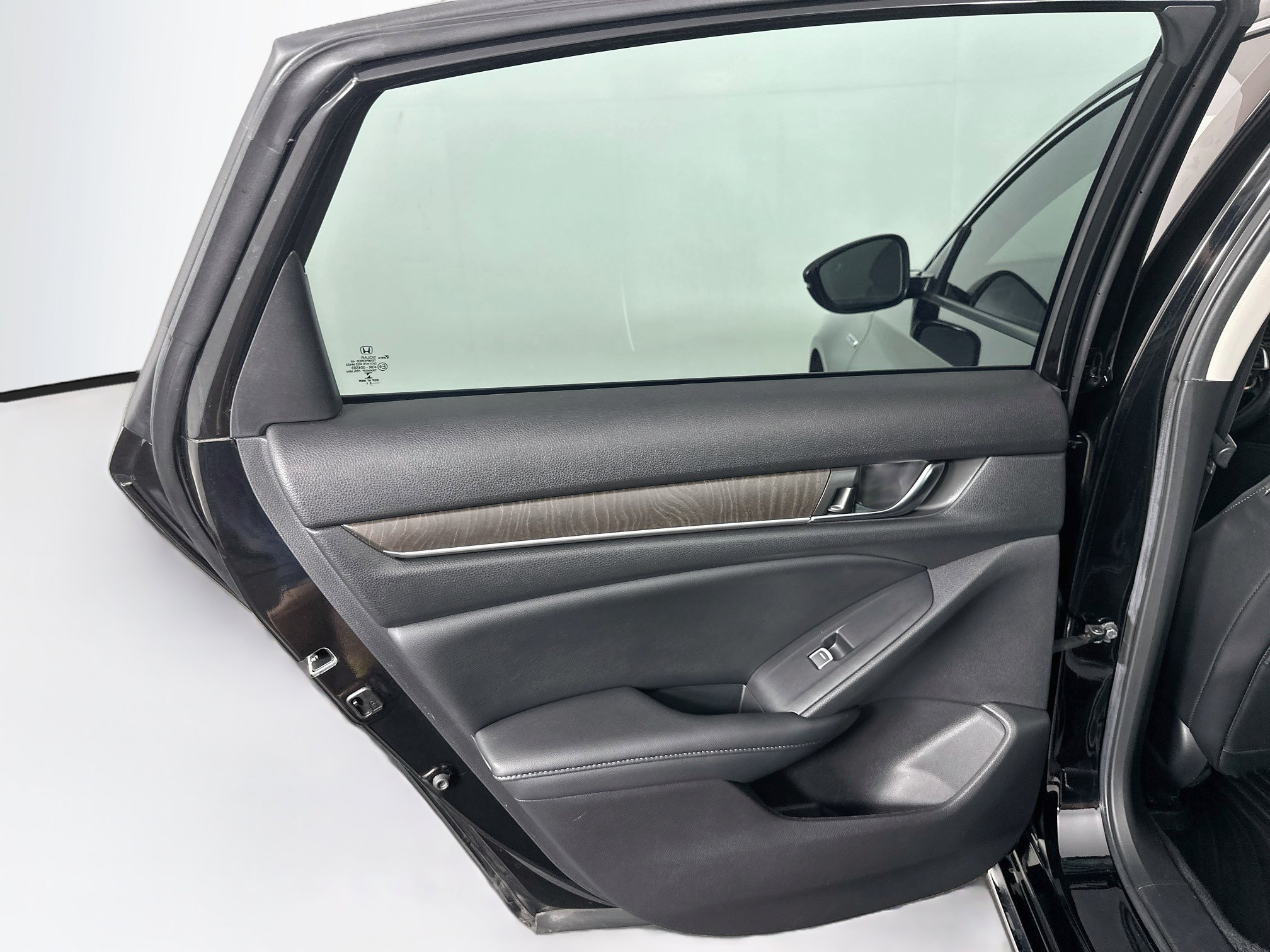 Used 2021 Honda Accord EX-L image 26