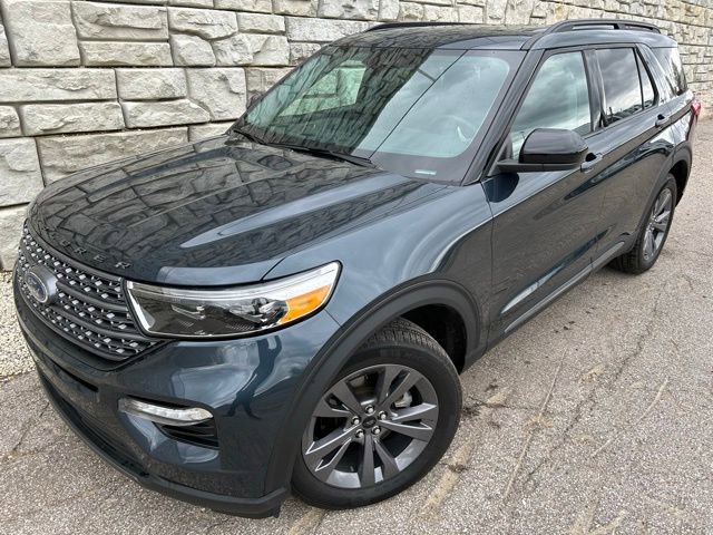 Used 2023 Ford Explorer XLT w/ Equipment Group 202A AWD/4WD image 1