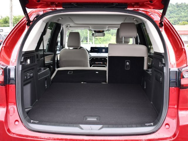 New 2025 MAZDA CX-70 Plug-In Hybrid w/ Premium Pkg image 32