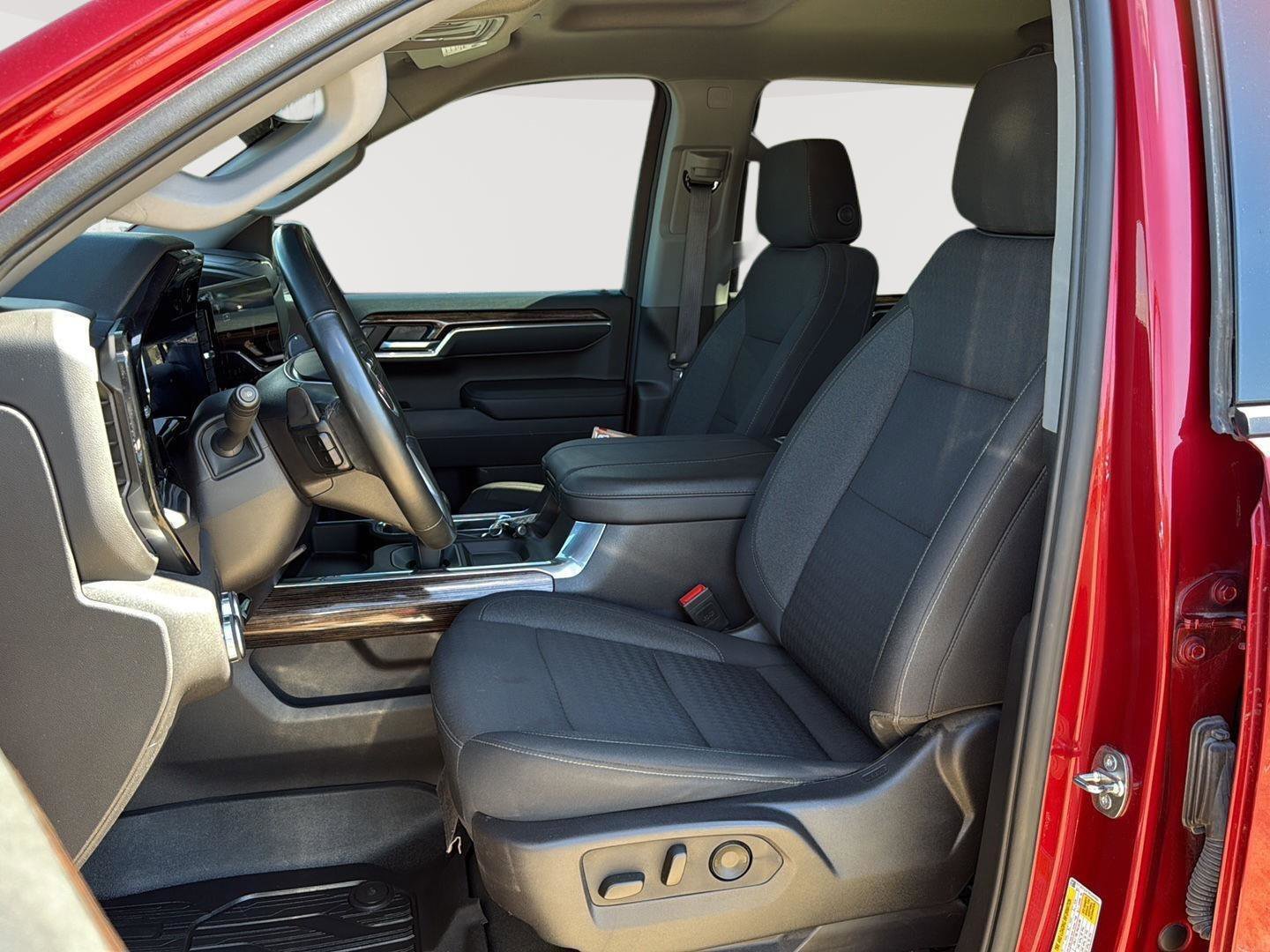 Used 2024 GMC Sierra 1500 Elevation image 14