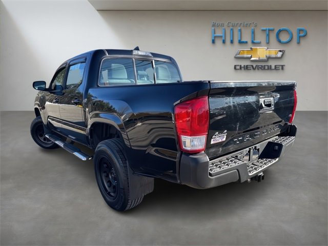 Used 2017 Toyota Tacoma SR image 8