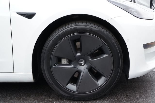 Used 2021 Tesla Model 3 Standard Range Plus RWD image 16