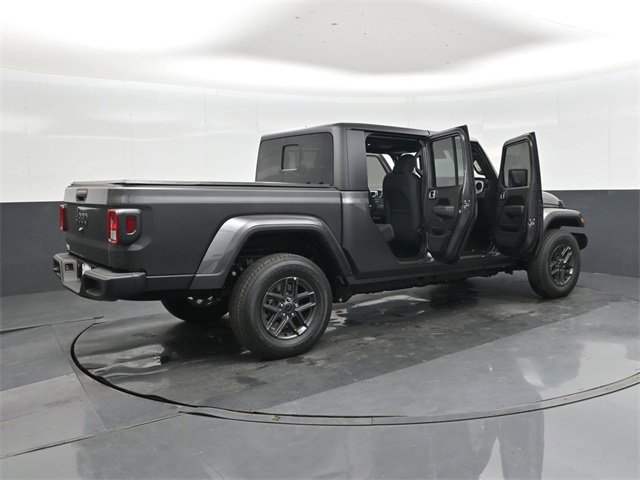 New 2025 Jeep Gladiator Sport image 43