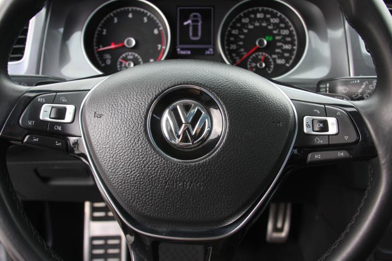 Used 2017 Volkswagen Golf Alltrack SE image 32