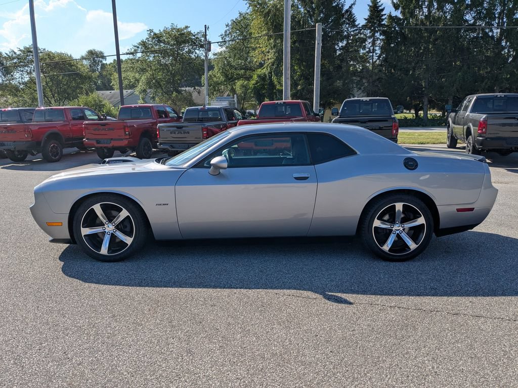 Used 2014 Dodge Challenger R/T RWD image 7