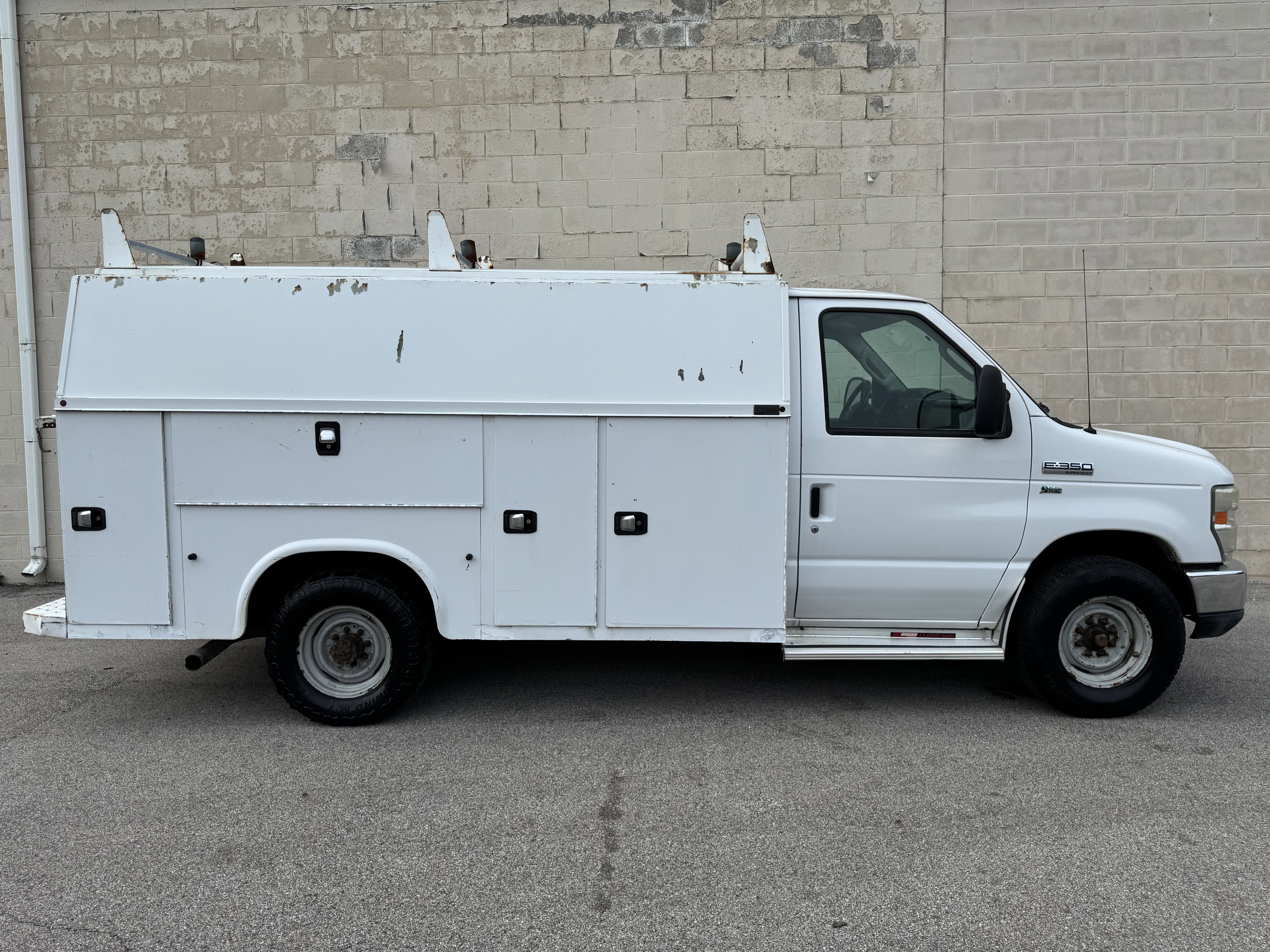 Used 2009 Ford E-350 and Econoline 350 Super Duty image 5