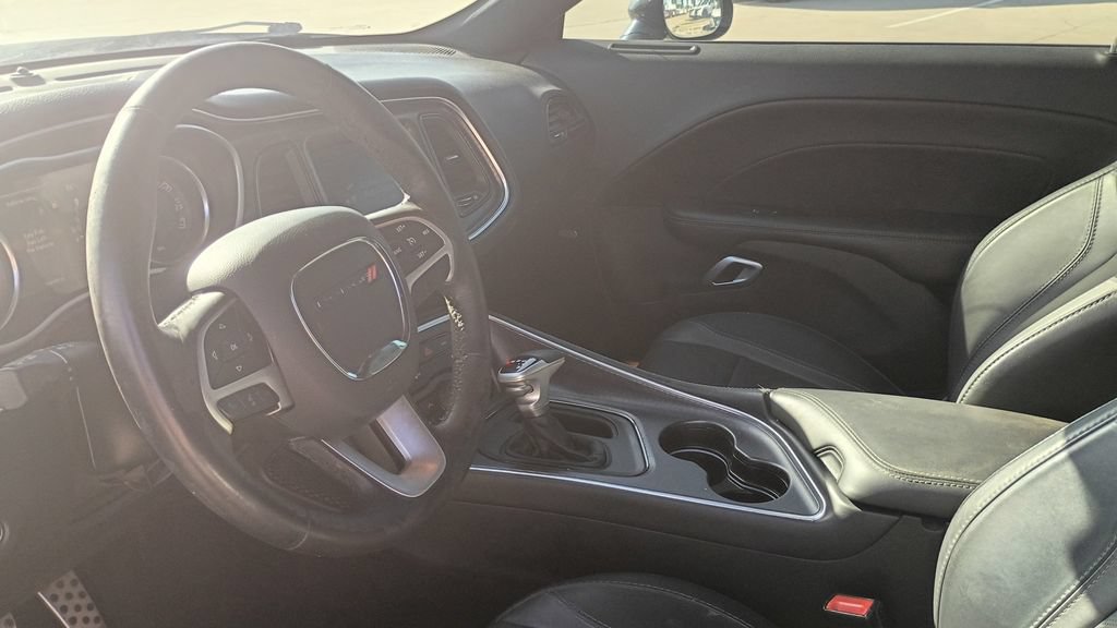 Used 2016 Dodge Challenger SXT Plus RWD image 15