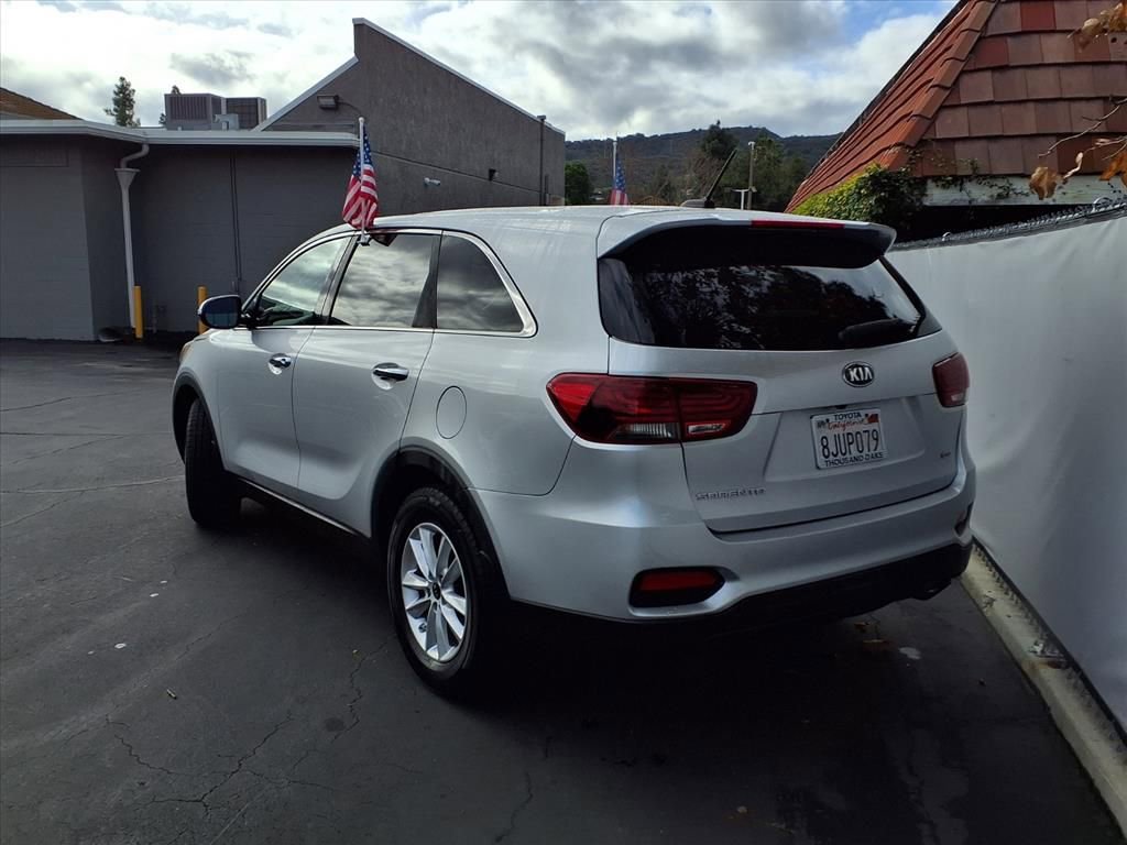Used 2019 Kia Sorento LX image 5