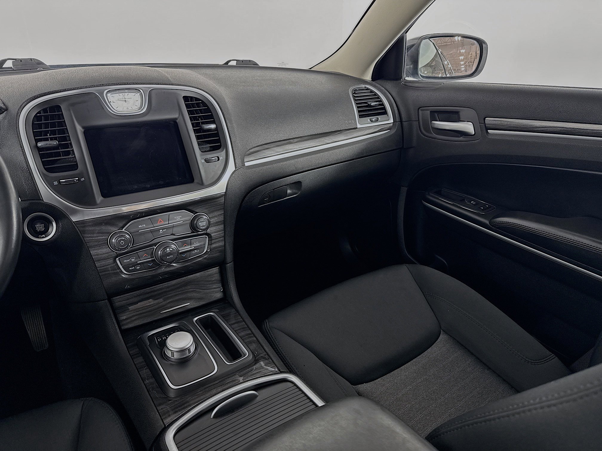 Used 2021 Chrysler 300 Touring w/ Sport Appearance Package image 22