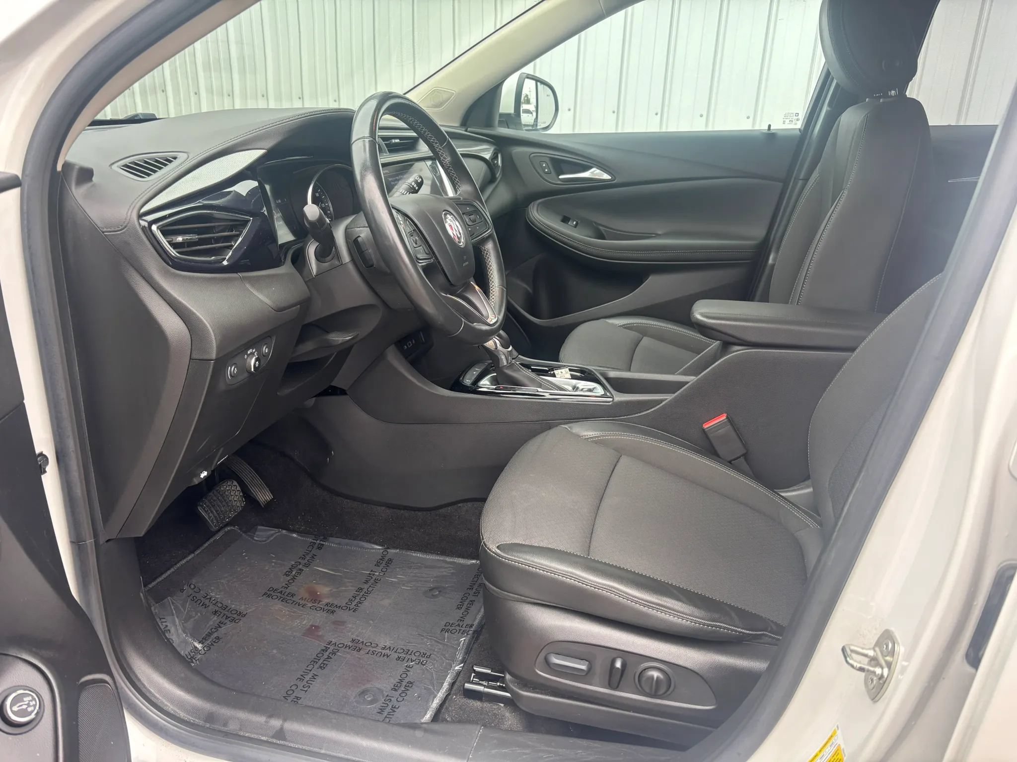 Used 2023 Buick Encore GX Select w/ Sport Touring Package FWD image 18