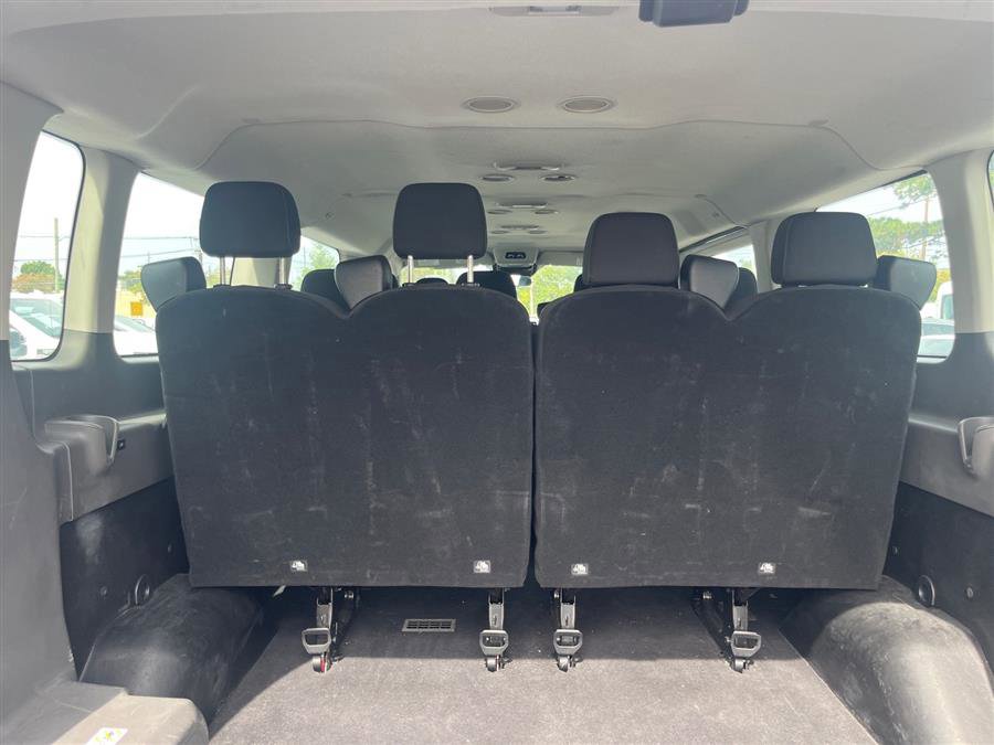 Used 2022 Ford Transit 350 XLT image 5