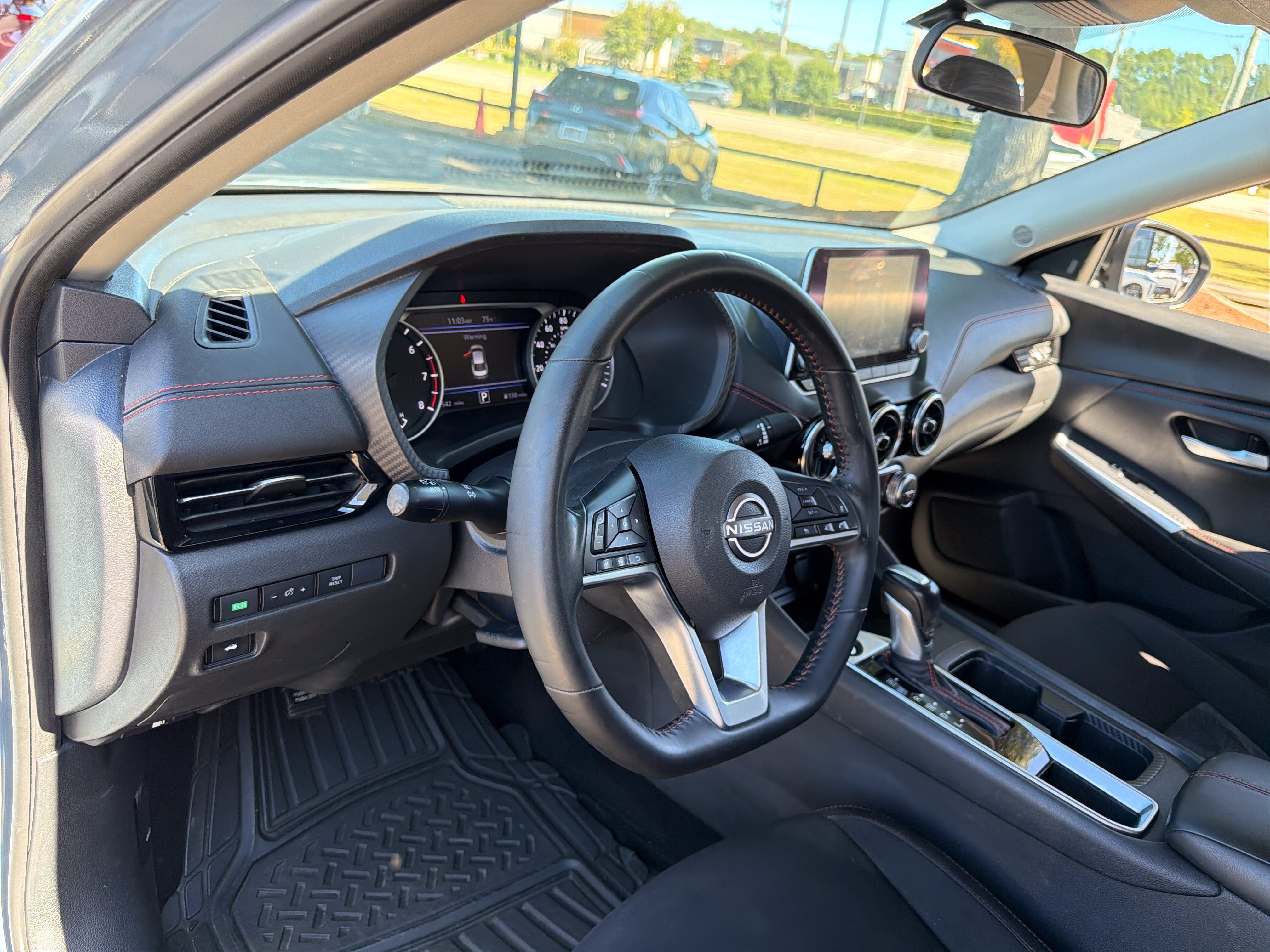 Used 2025 Nissan Sentra SR FWD image 23
