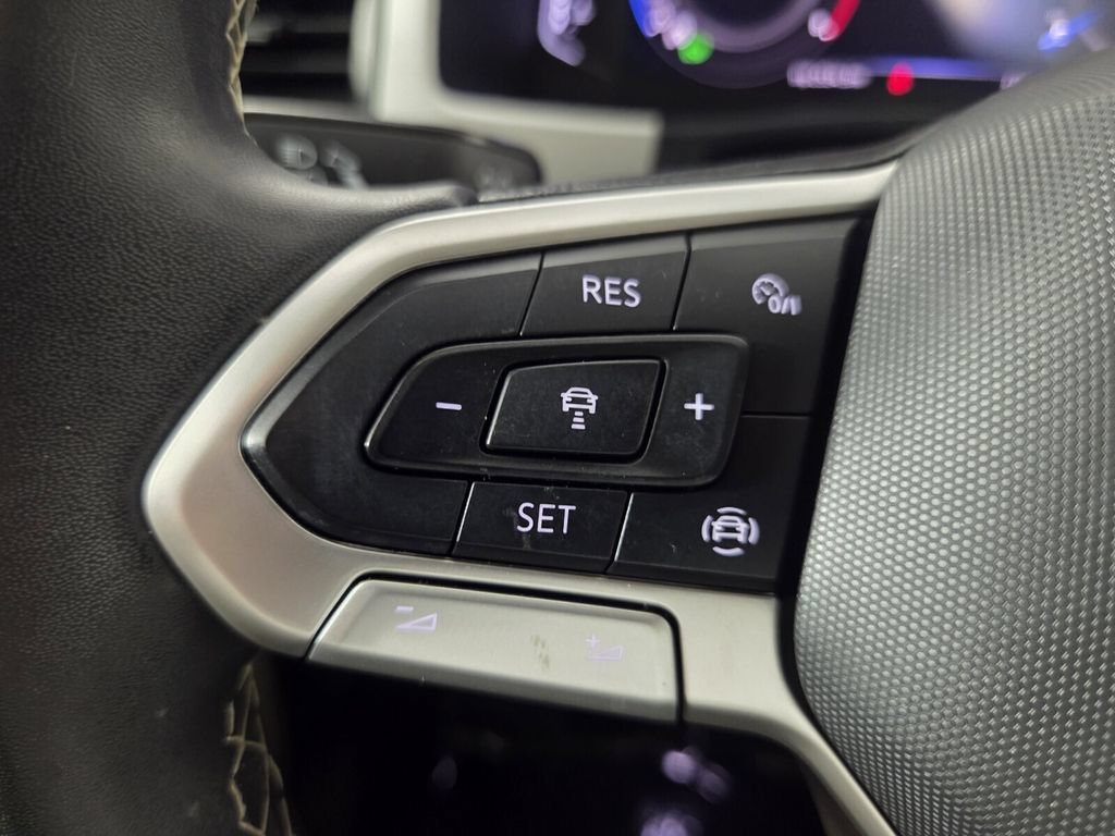 Used 2023 Volkswagen Atlas SE AWD/4WD image 18