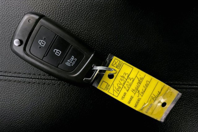 Used 2023 Hyundai Tucson SE AWD/4WD image 11