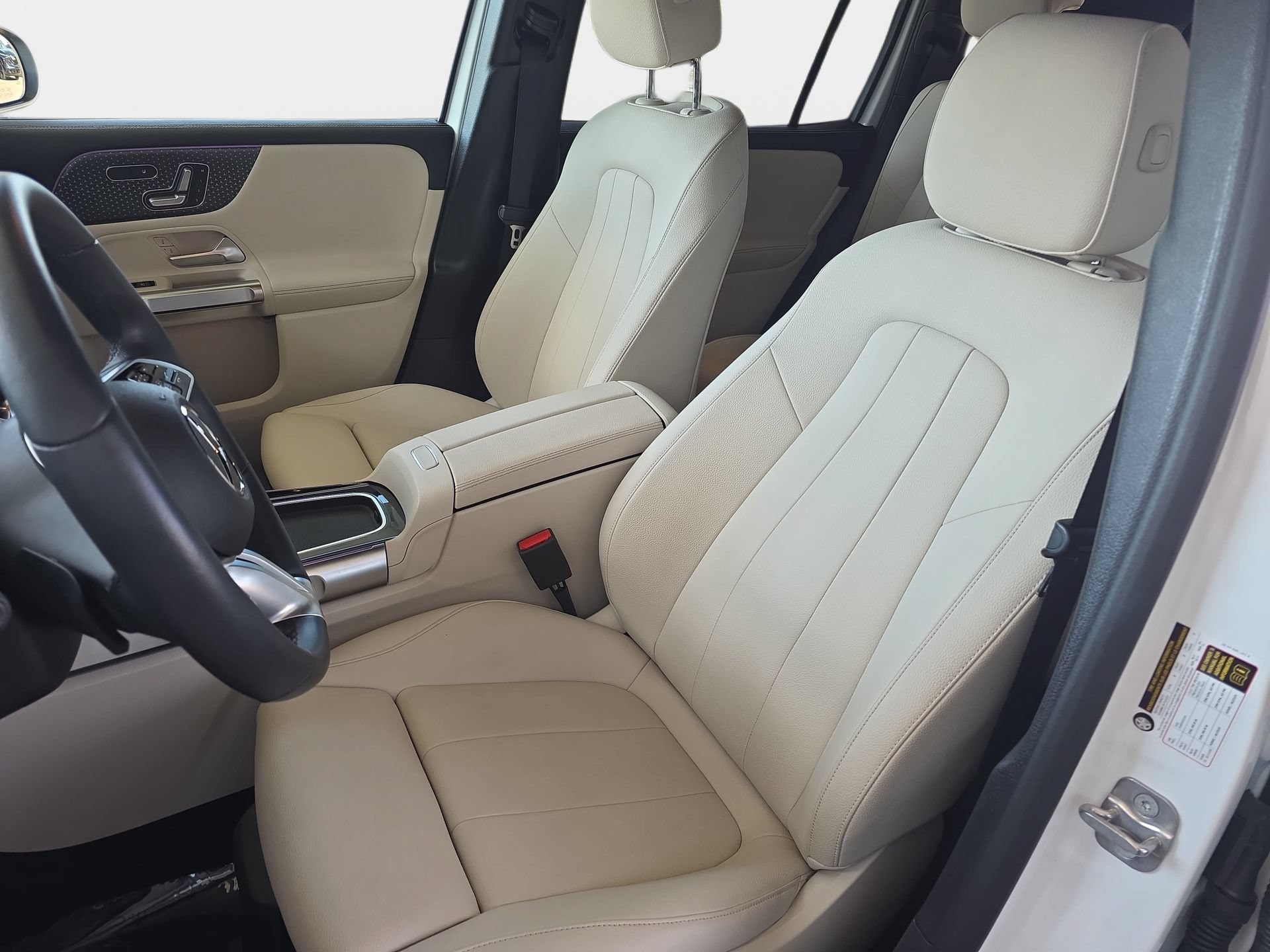 Used 2025 Mercedes-Benz GLB 250 image 15
