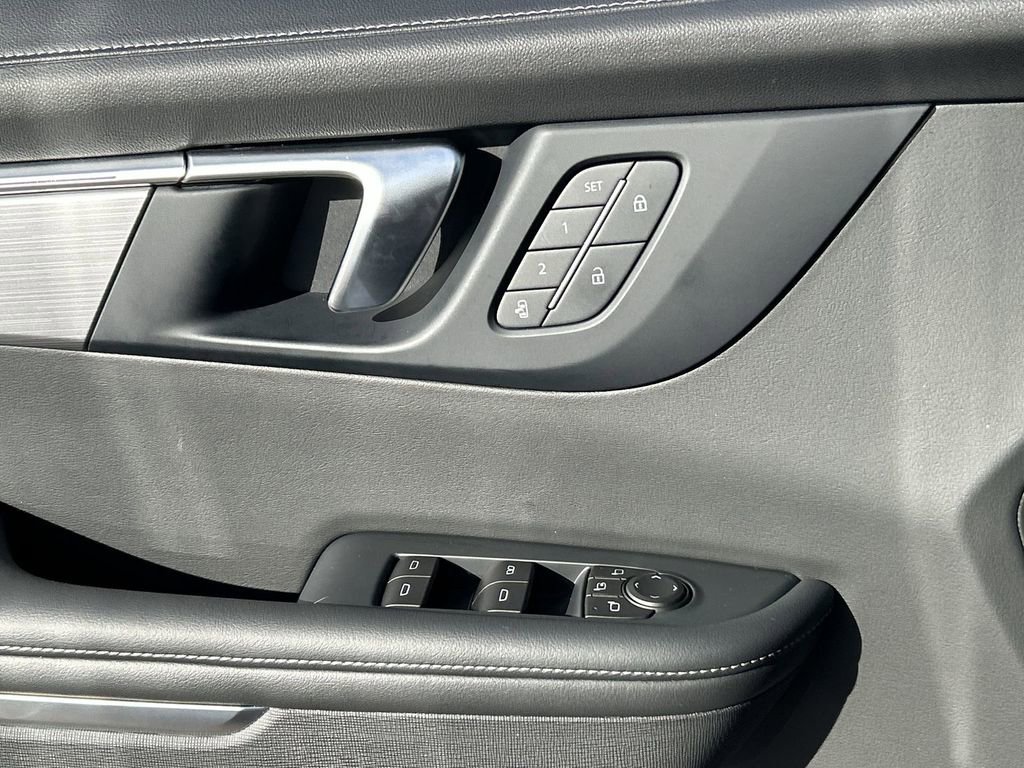 Used 2026 Buick Enclave Preferred w/ Power Package FWD image 23
