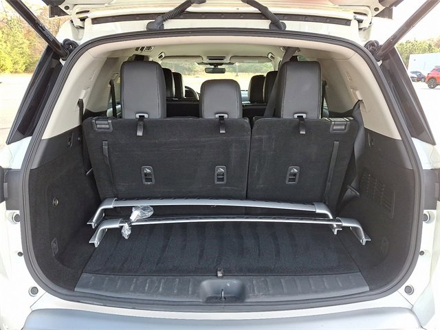 Used 2023 Nissan Pathfinder SL image 28