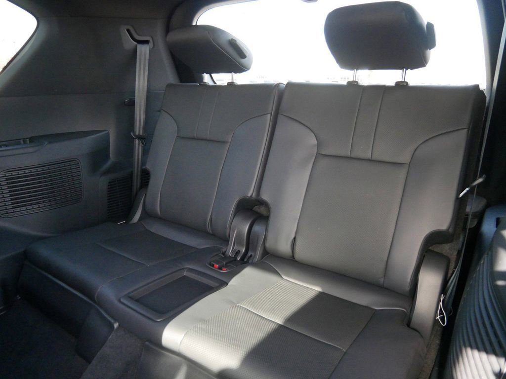 New 2026 Lexus LX 700h Luxury image 12