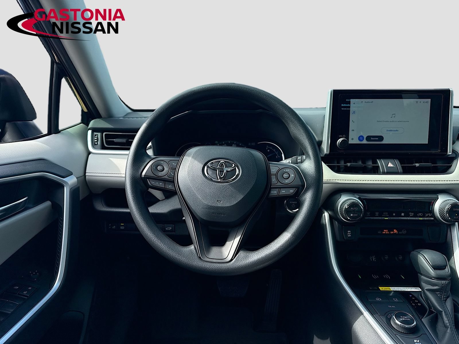 Used 2025 Toyota RAV4 XLE w/ Convenience Package AWD/4WD image 29