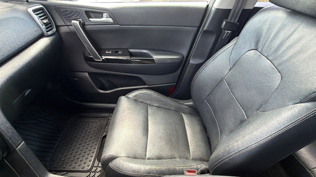 Used 2019 Kia Sportage EX w/ Option Group 040 image 12