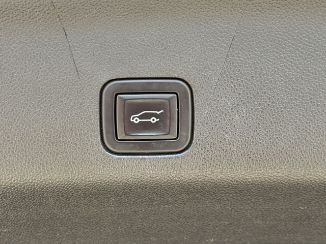 Used 2021 Cadillac Escalade ESV Sport w/ Driver Assist Tech Package RWD image 32