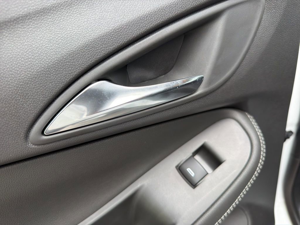 Used 2024 Buick Encore GX Preferred FWD image 22