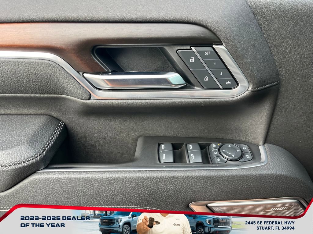 Used 2025 GMC Sierra 2500 Denali w/ Denali Reserve Package image 17