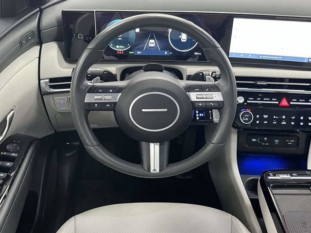 Certified 2025 Hyundai Tucson Limited AWD/4WD image 22
